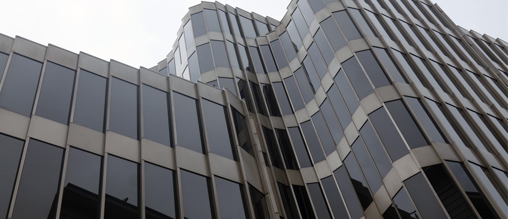 One Way Non-Reflective