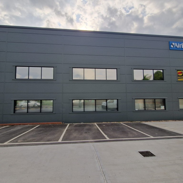 External Dark Reflective Silver 20 Window Film