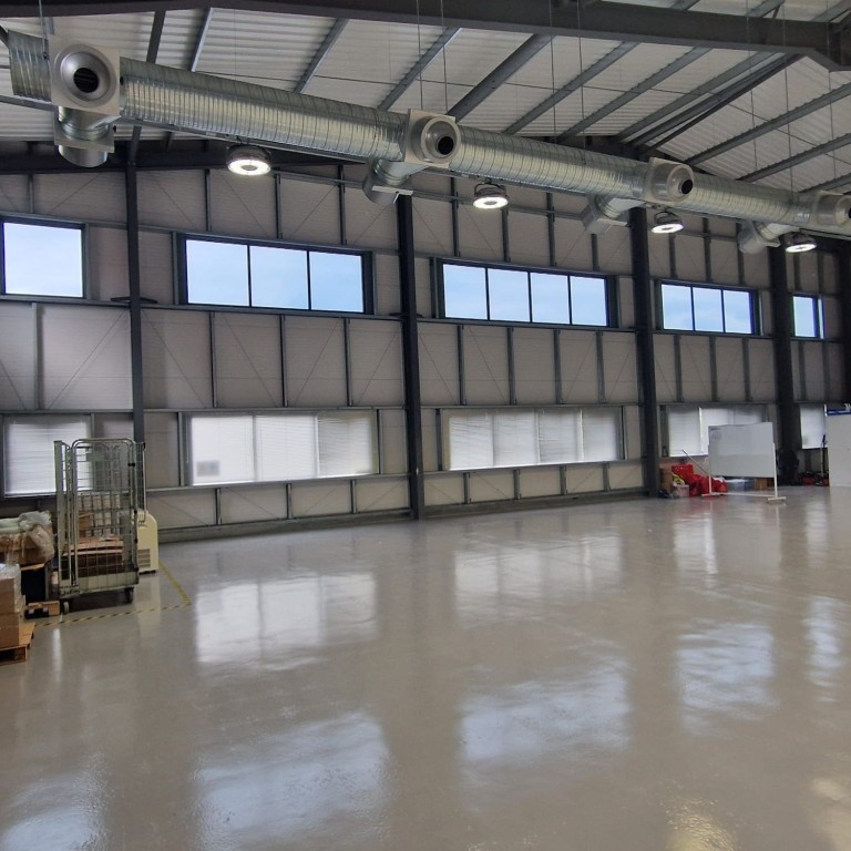 External Dark Reflective Silver 20 Window Film