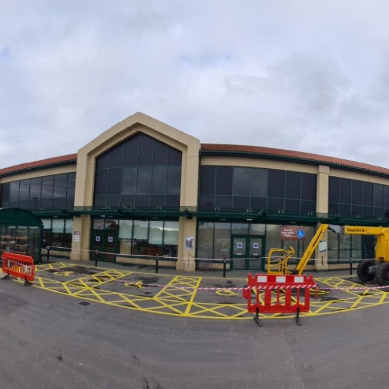 External Premium Limo 05 Window Film 