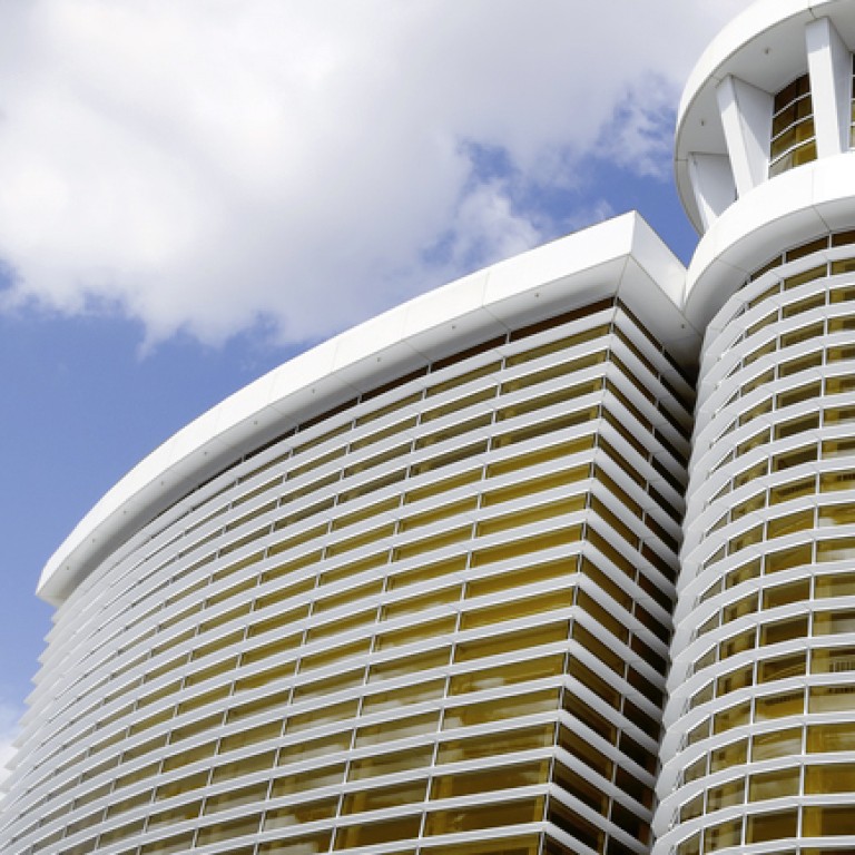 External Dark Reflective Bronze 20 Window Film