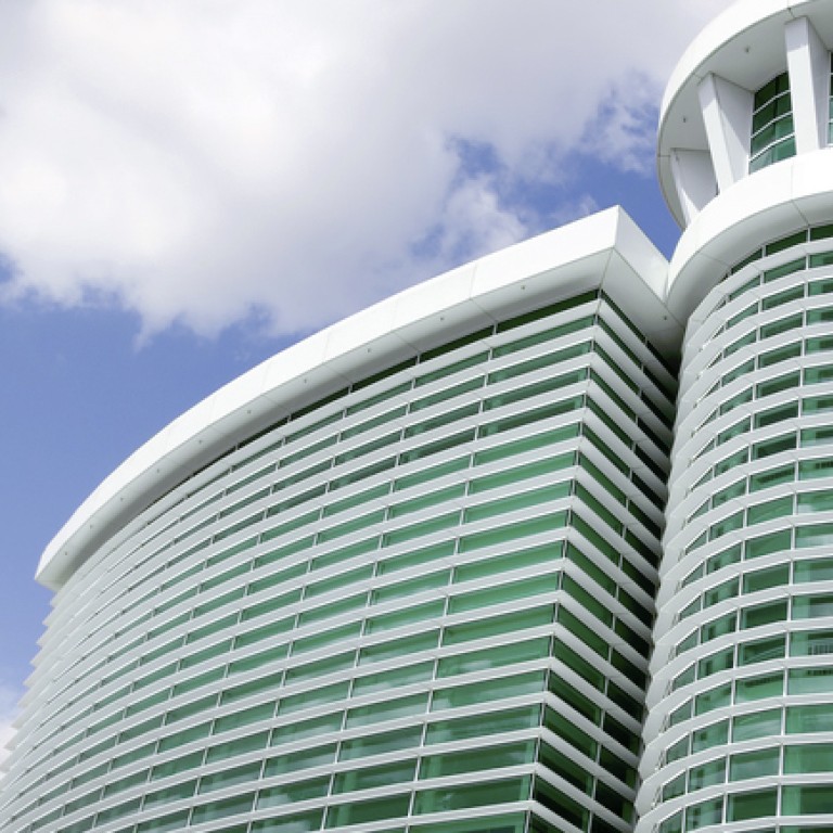 External Dark Reflective Green 20 Window Film