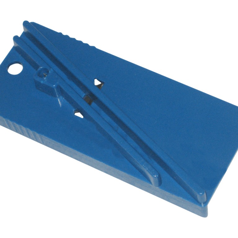 GT068 - Hard Card Sharpener