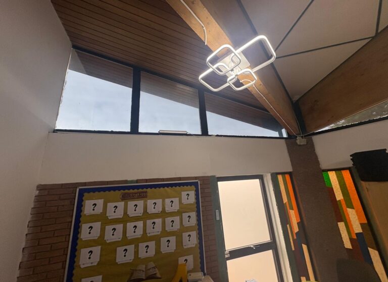 Reducing Office Glare with Reflective Silver 05 Window Film